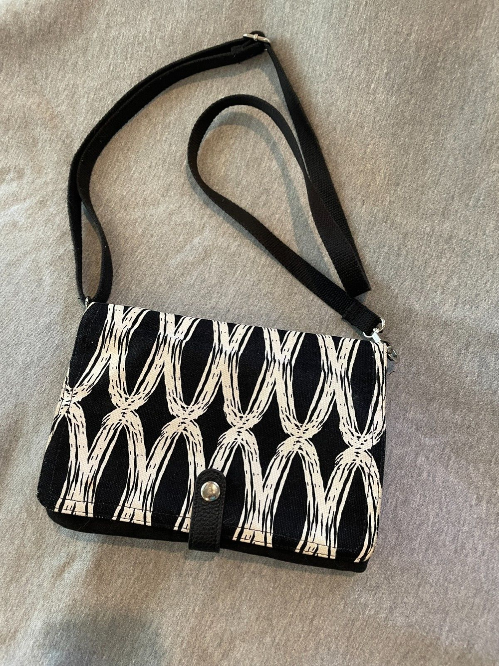 Thirty-One Double Up Crossbody Purse Black Links